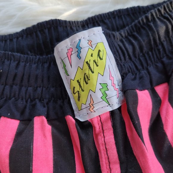 Static Retro Stripe Boys Swim Trunks 90s Pink Black Summer Swimwear Drawstring - Picture 2 of 12
